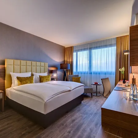 Radisson Blu Hotel, Bonn Hotel 4*