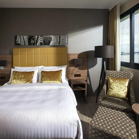 Radisson Blu Hotel, 4*