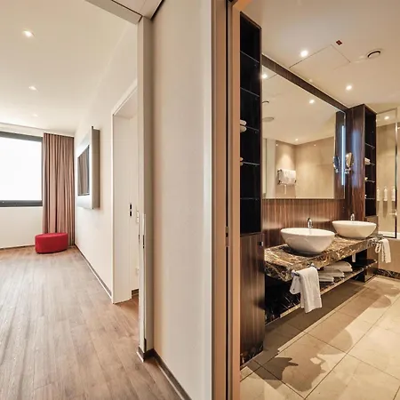 Hotel Radisson Blu Hotel, 4*