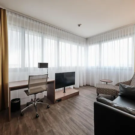 Radisson Blu Hotel, Hotel
