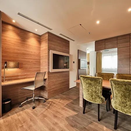 Hotel Radisson Blu Hotel, 4*