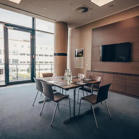 Radisson Blu Hotel, Hotel Bonn