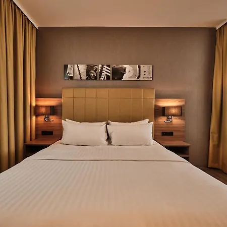 Radisson Blu Hotel, 4* Bonn