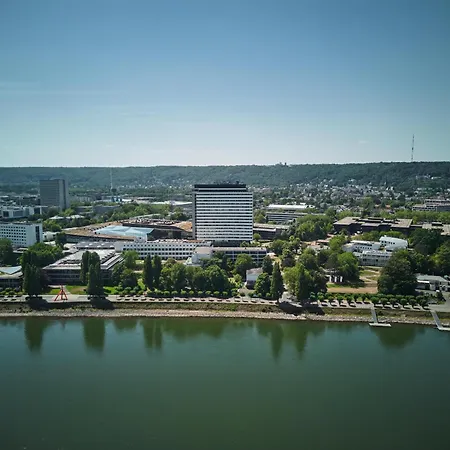 Radisson Blu Hotel, Hotel
