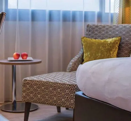 マリオット 4* ボン