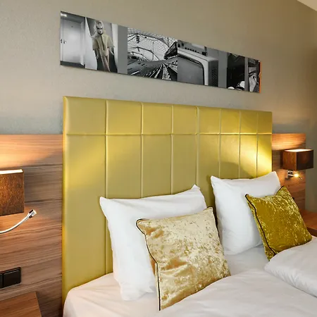 Radisson Blu Hotel, Bonn 4* Bonn